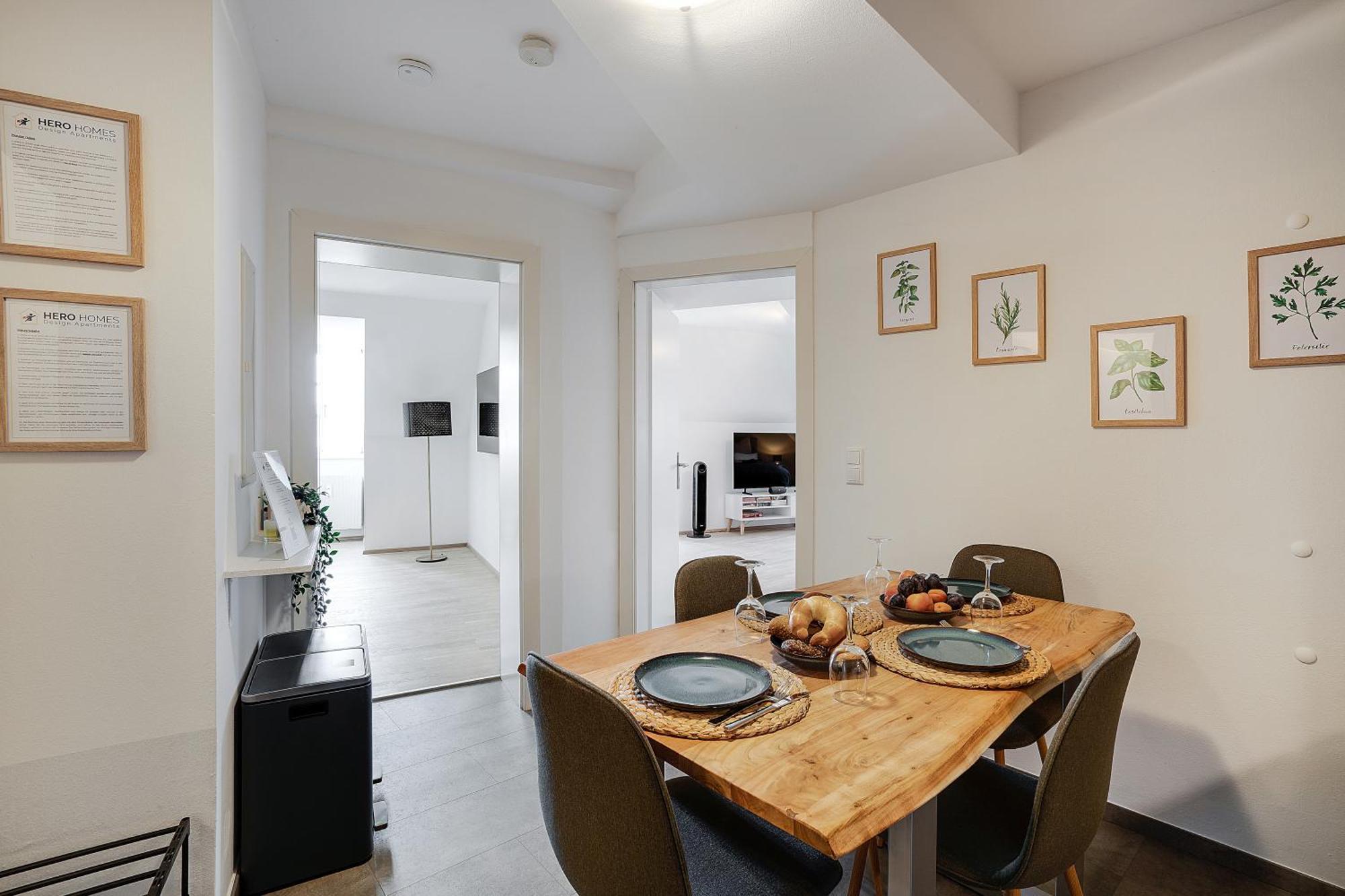 Emerald Design - Historic Center With Free Parking & Panoramic View By Hero Homes Graz
